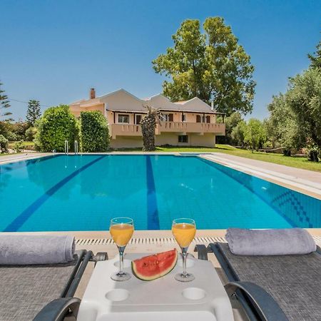 Leone Luxury Villas Каламакион Экстерьер фото